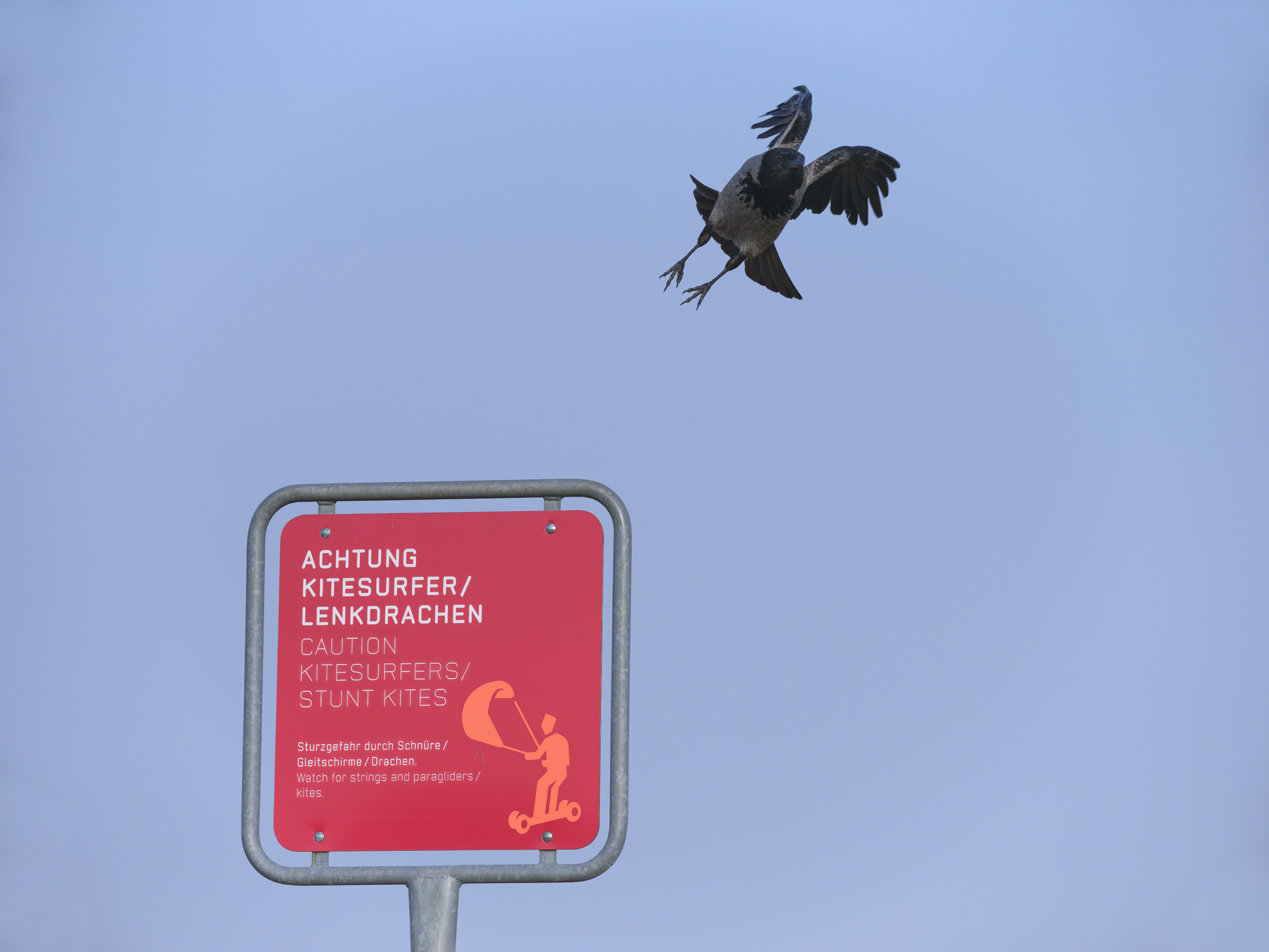 Es geht auch ohne Schnüre ;-)